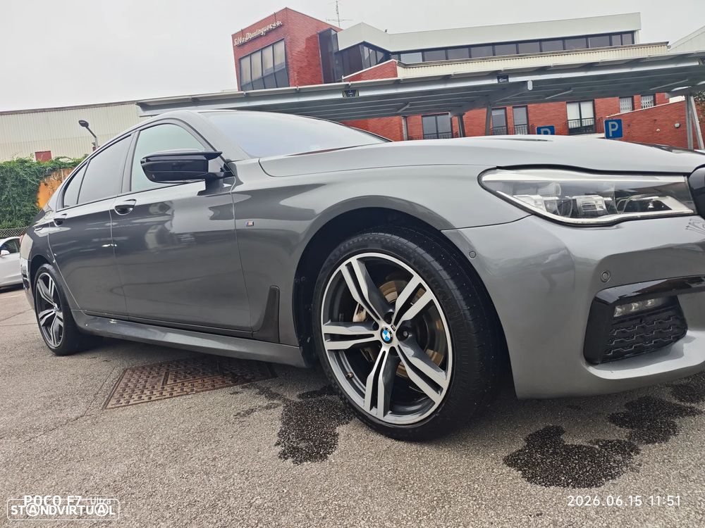BMW 740 d xDrive Pack M - 11