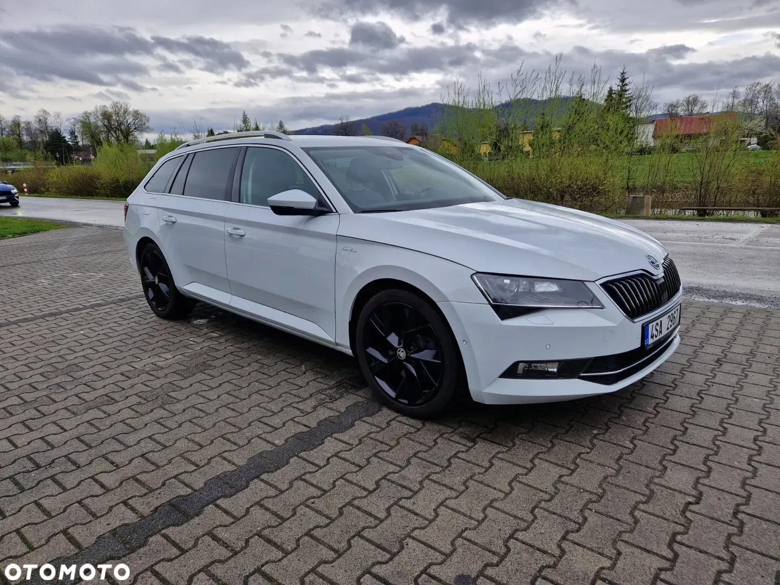 Skoda Superb 2.0 TSI DSG L&K - 7