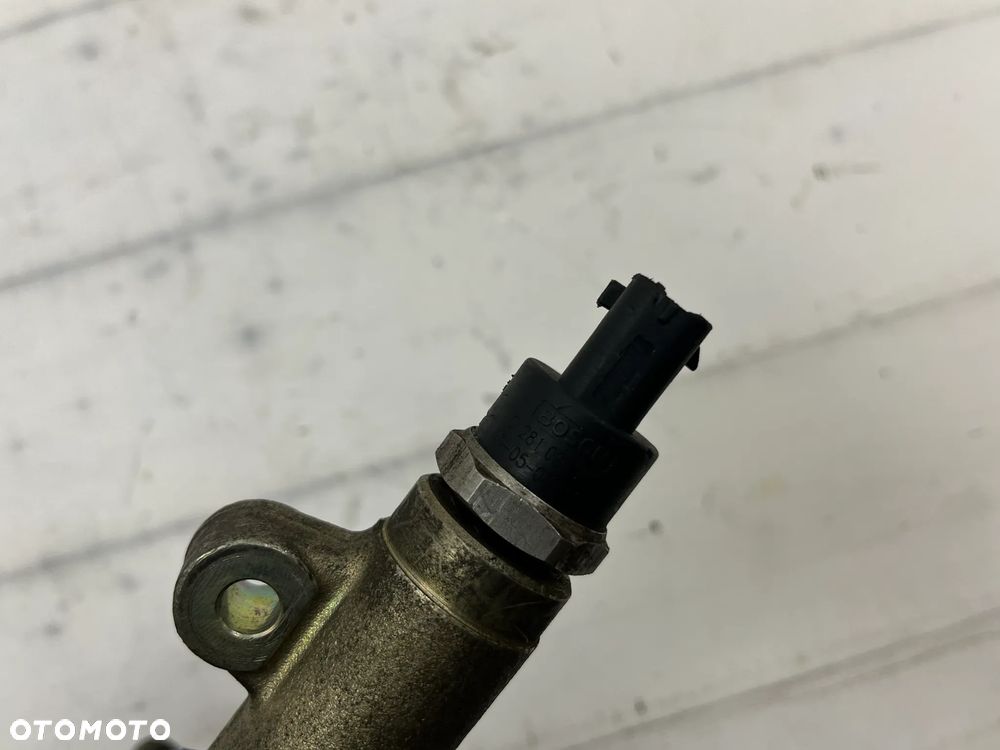 Listwa wtryskowa Alfa Romeo 147 156 GT 1.9 16V - 6