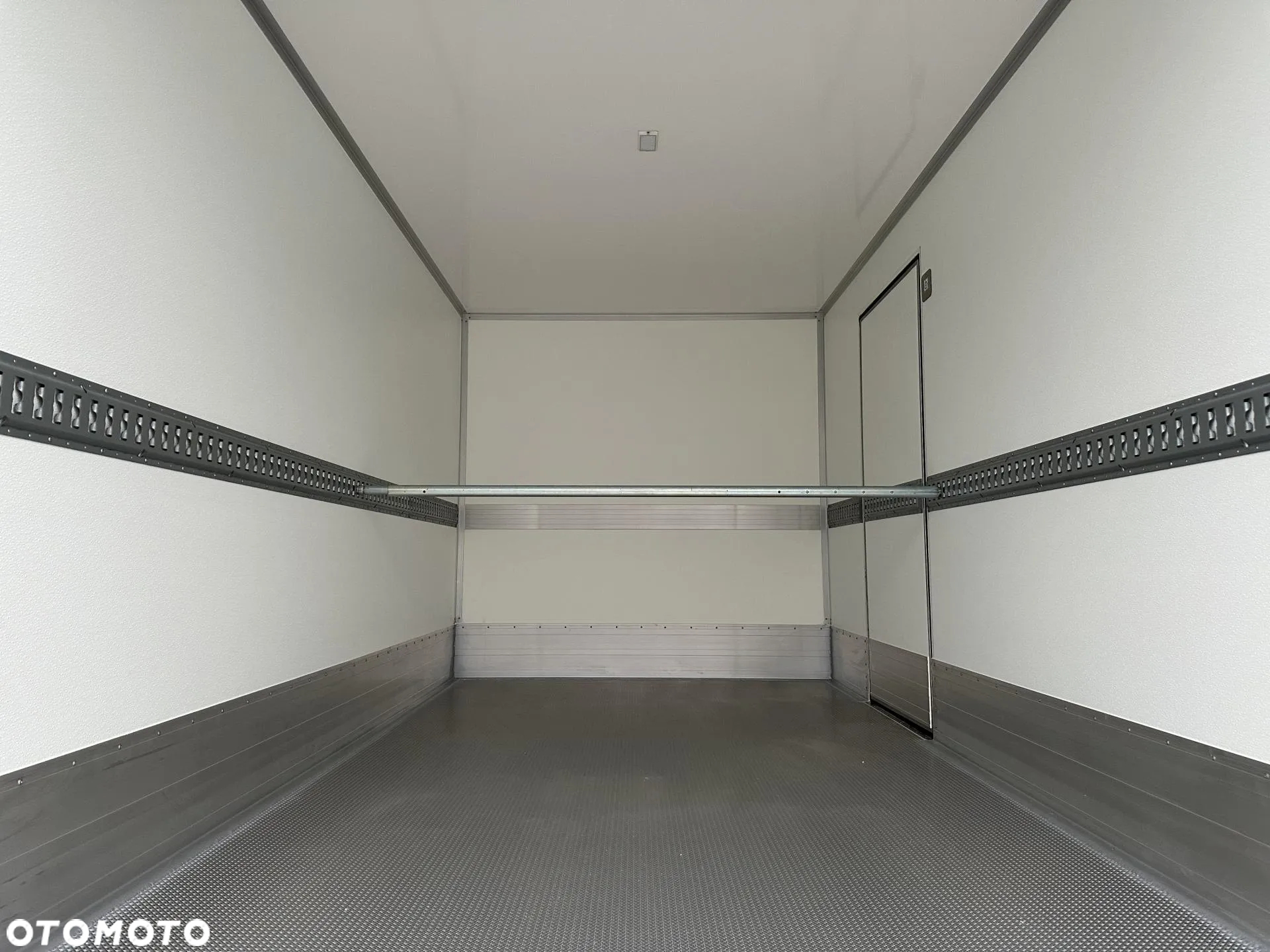 Mercedes-Benz Sprinter - 7