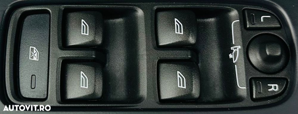 Volvo XC 60 D4 Ocean Race - 10