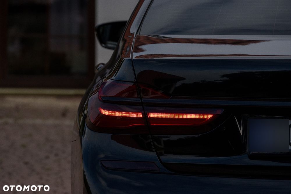 BMW Seria 7 740d xDrive - 26