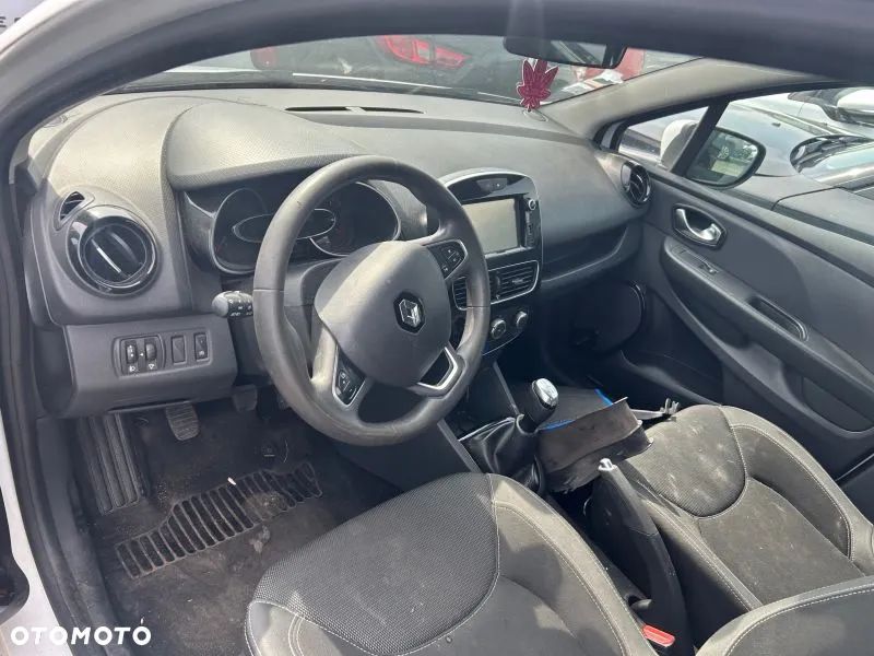 Renault Clio - 5