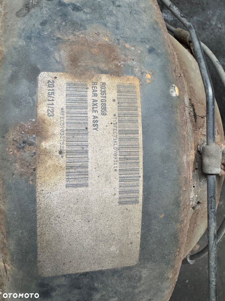Kompletny most tylny 6 śrub, 17,5, piasty, zaciski Mitsubishi Canter Fuso - 3
