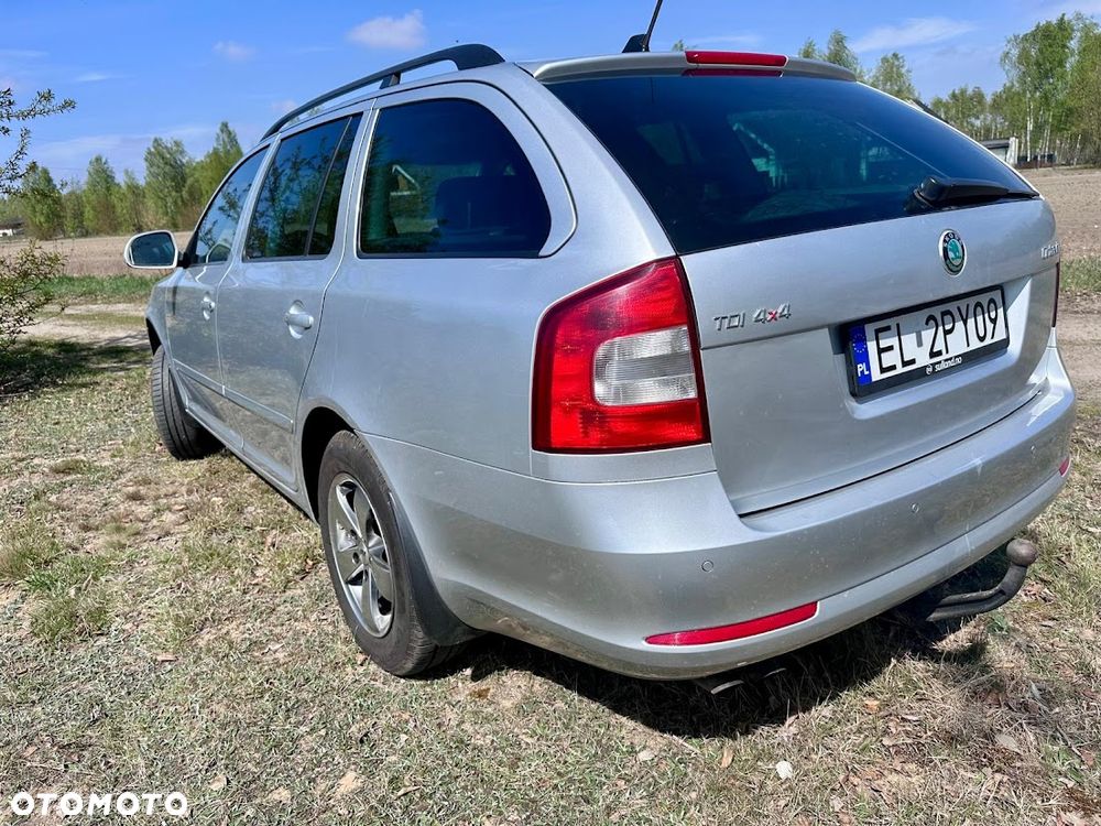 Skoda Octavia 1.6 TDI DPF 4x4 Ambition - 4