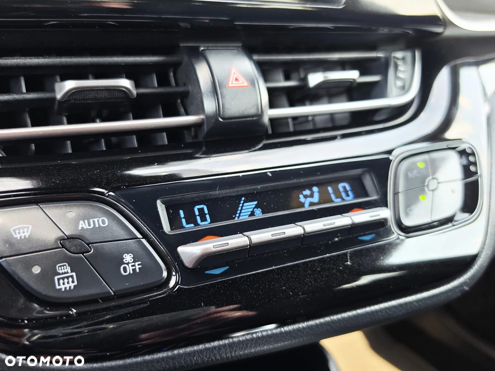 Toyota C-HR 1.8 Hybrid Dynamic - 24