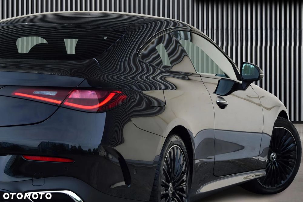Mercedes-Benz CLE 300 mHEV 4-Matic AMG Line - 10