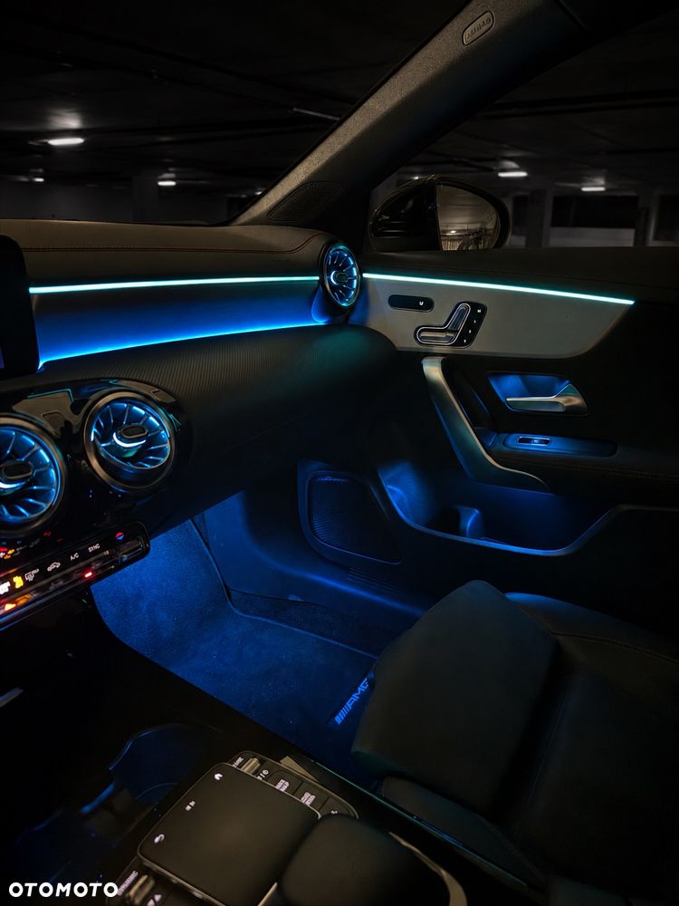 Mercedes-Benz CLA 200 AMG Line 7G-DCT - 14