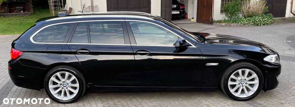 BMW Seria 5 525d - 8