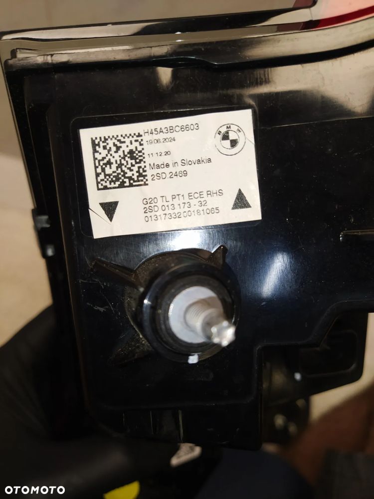 BMW 3 III G20 LAMPA TYŁ TYLNA PRAWA LED W BŁOTNIK ORYGINAŁ - 6