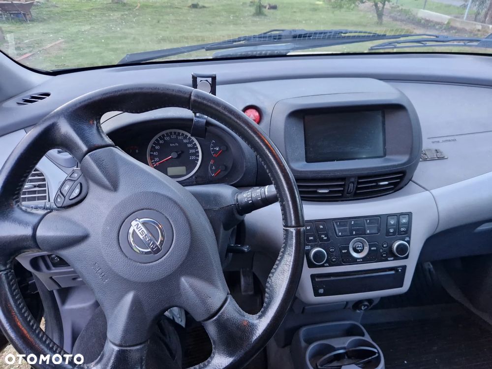 Nissan Almera Tino tekna - 2