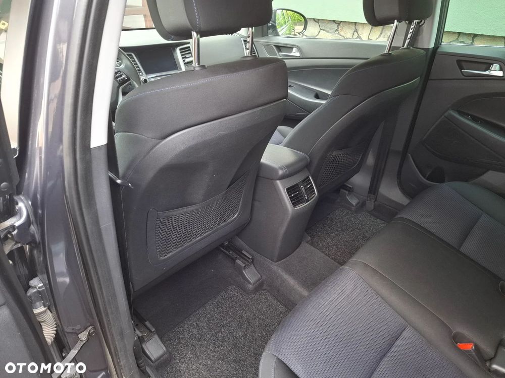 Hyundai Tucson 2.0 CRDI 4WD Automatik Style - 13