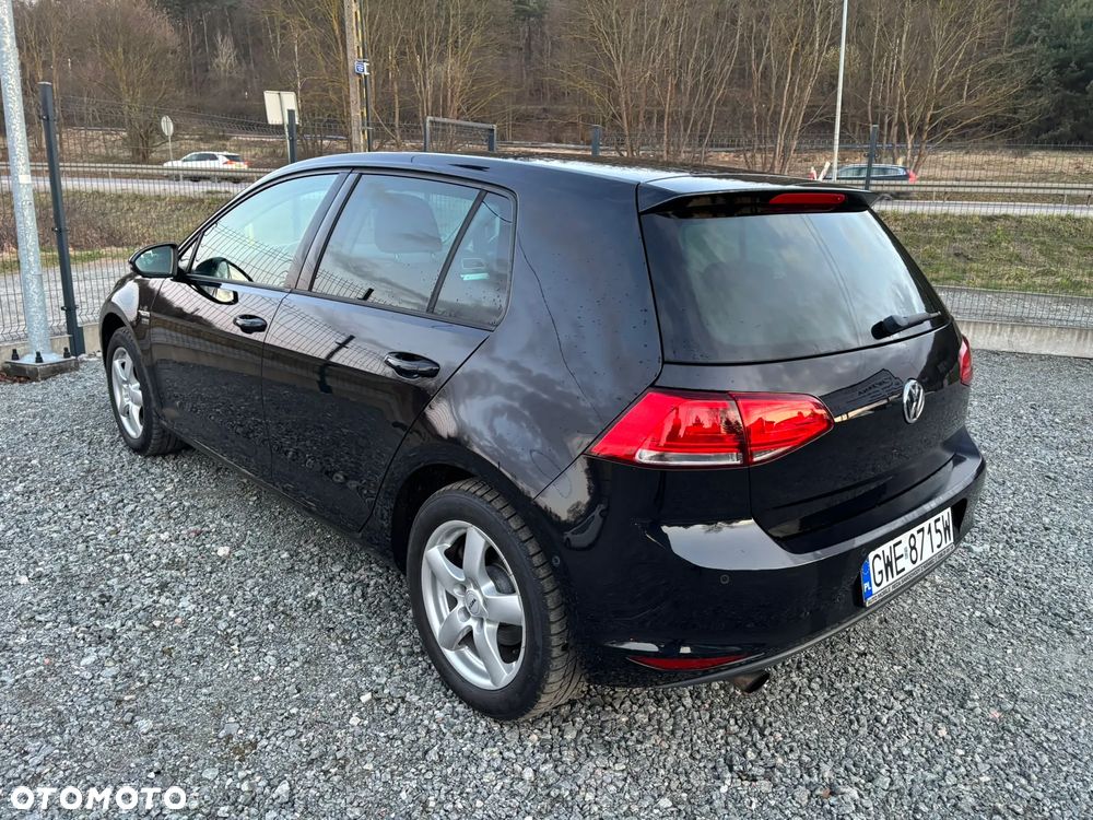 Volkswagen Golf 1.2 TSI BlueMotion Technology Cup - 5
