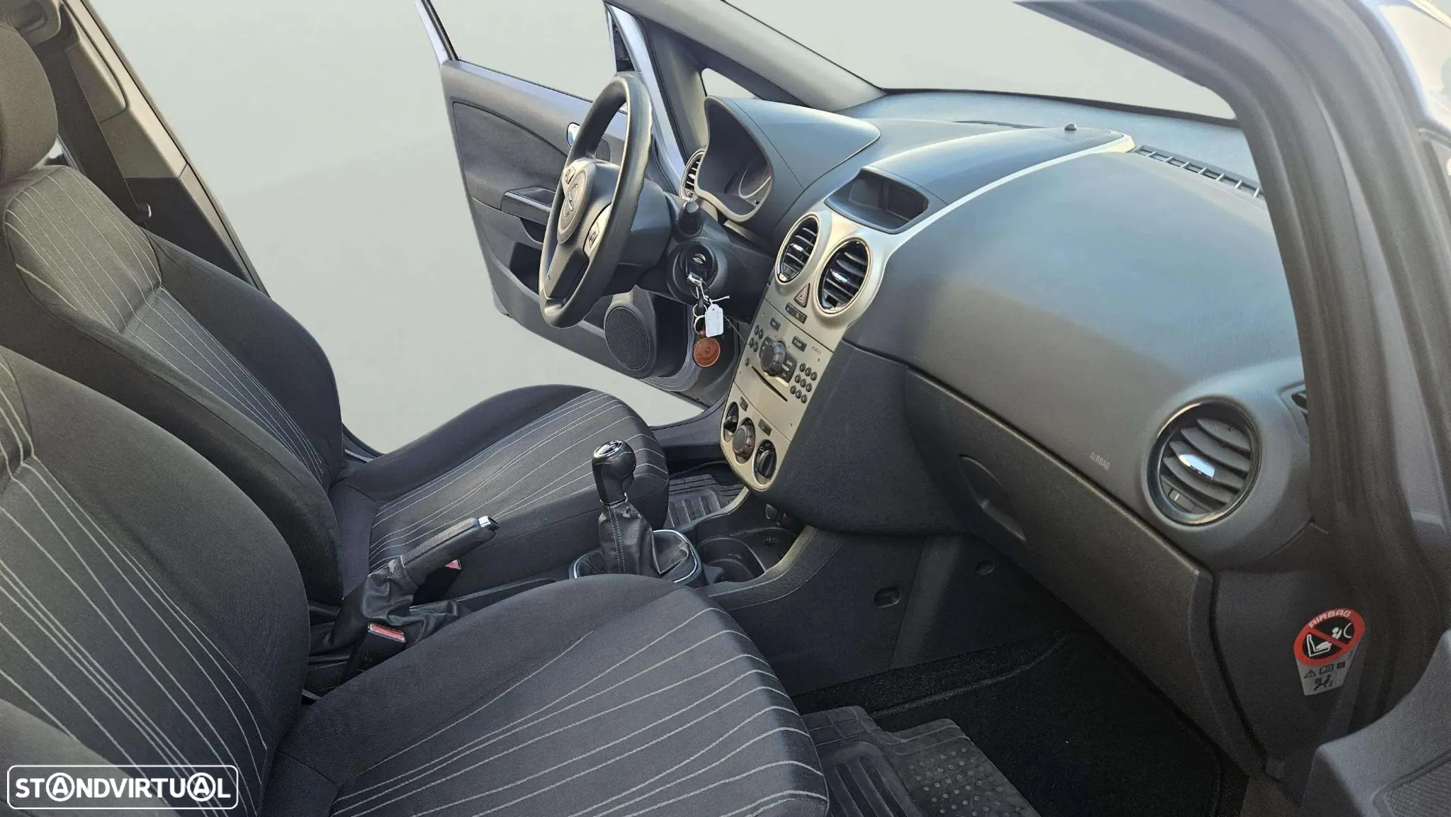 Opel Corsa 1.3 CDTi Enjoy EcoFLEX - 15
