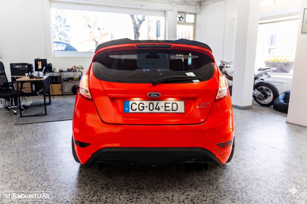 Ford Fiesta 1.6 T ST - 7