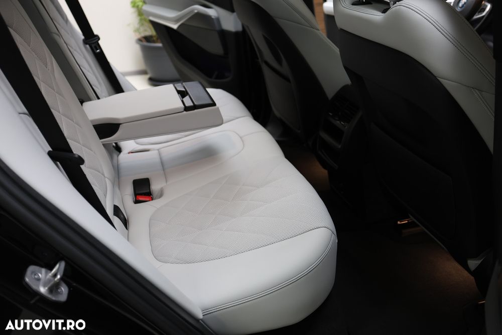 BMW X5 xDrive45e - 10