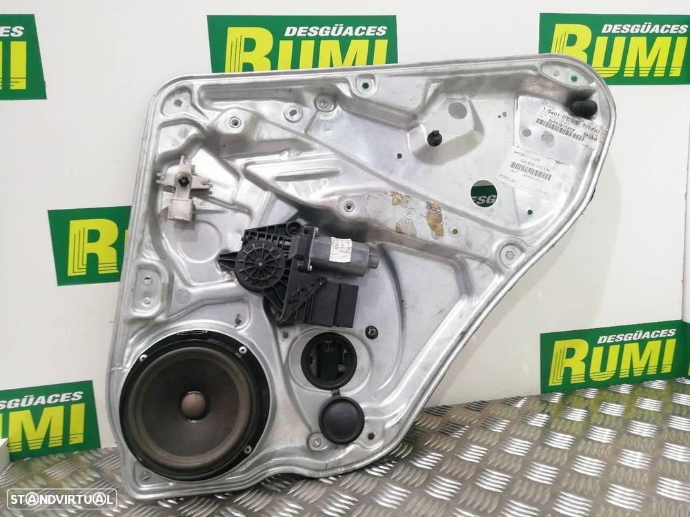 ELEVADOR TRASEIRO DIREITO SKODA SUPERB 3U4 - 1