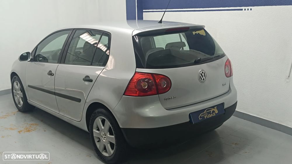 VW Golf 1.9 TDi 6V Confortline - 2