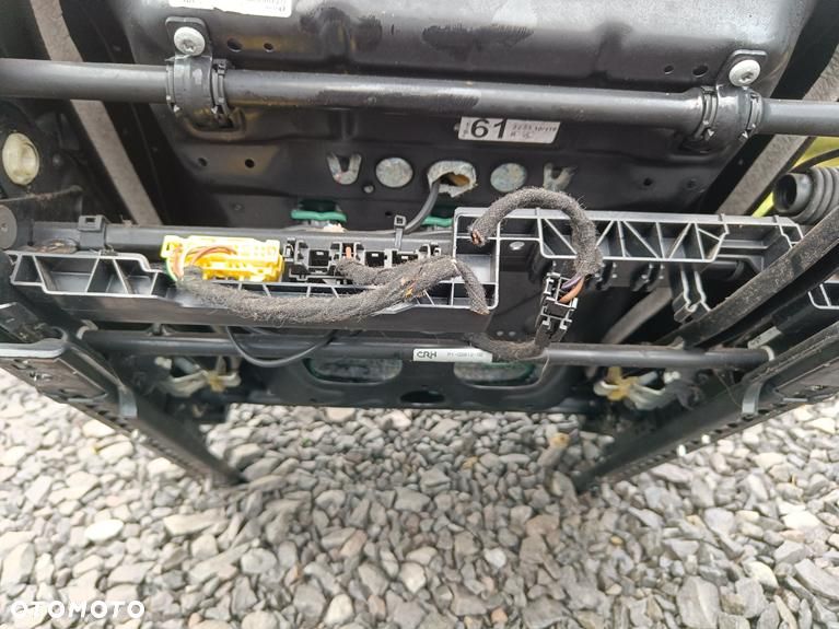 MERCEDES W204 TAPICERKA FOTELE SKÓRA FOTEL KANAPA AMG SKÓRA - 33