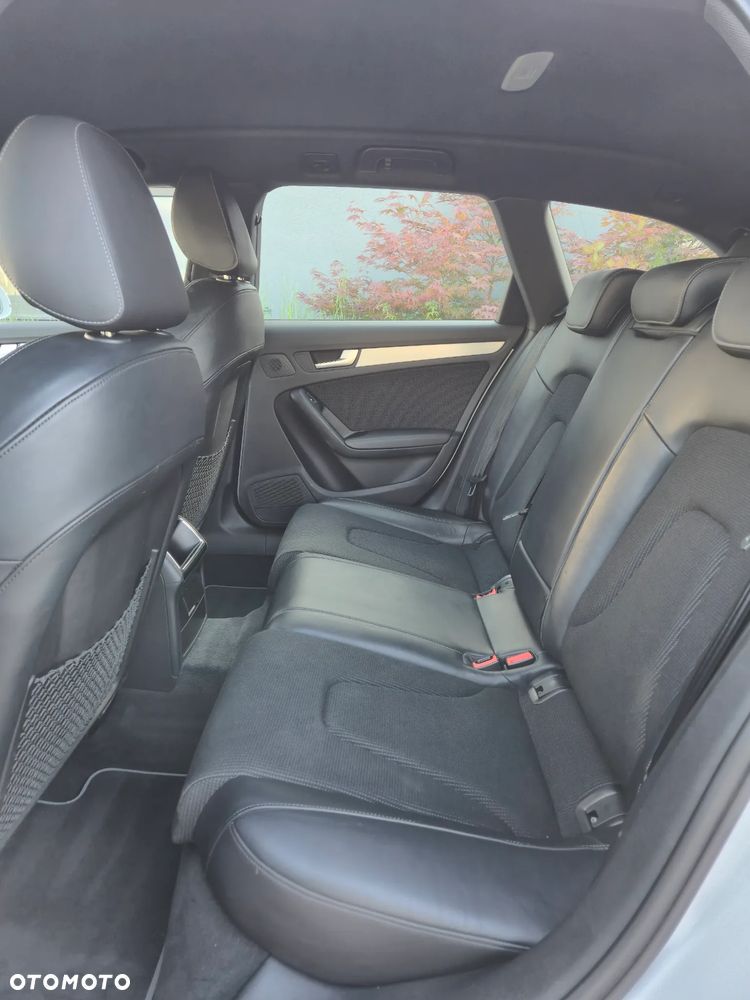 Audi A4 Avant 2.0 TDI DPF quattro S tronic S line Sportpaket - 19