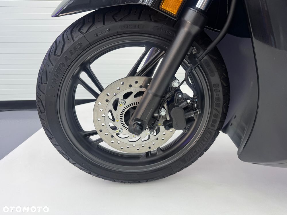 Honda SH - 24