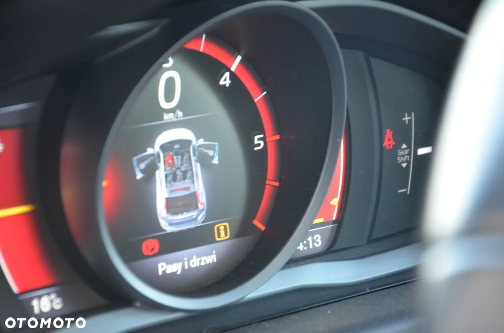 Volvo XC 60 D3 Drive-E Ocean Race - 25