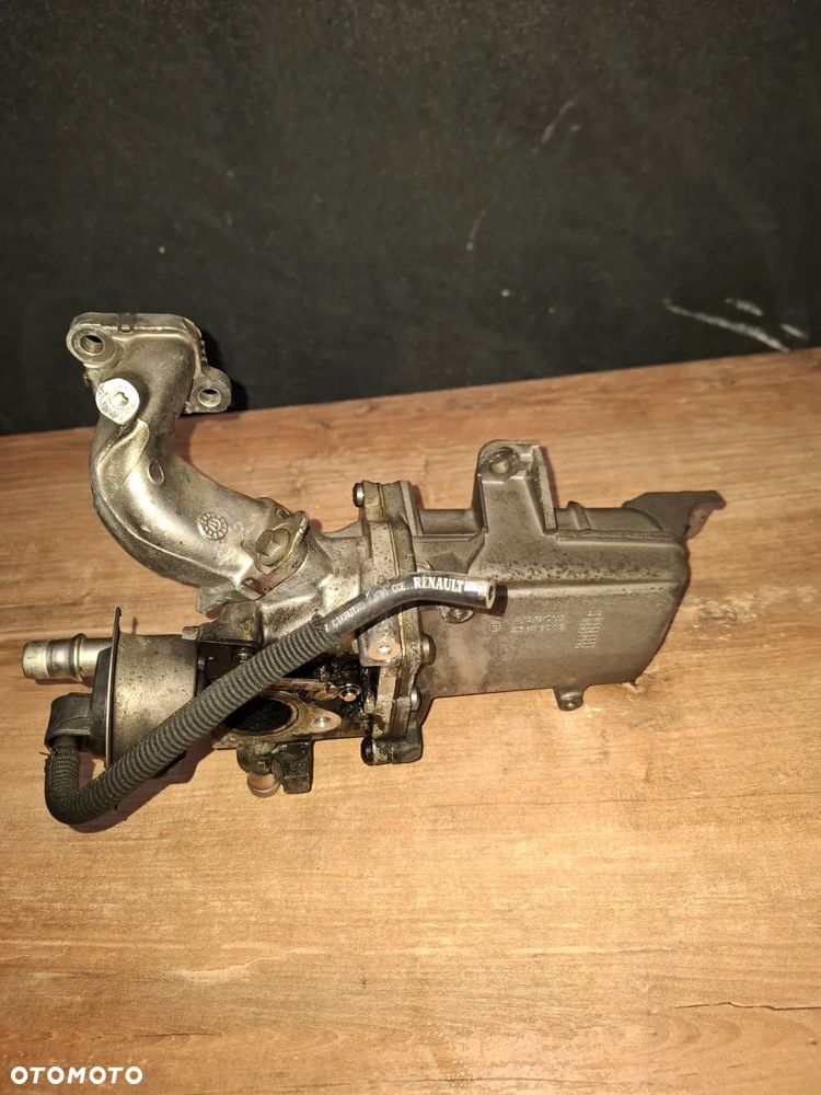 Renault chłodnica spalin 147357086R - 3