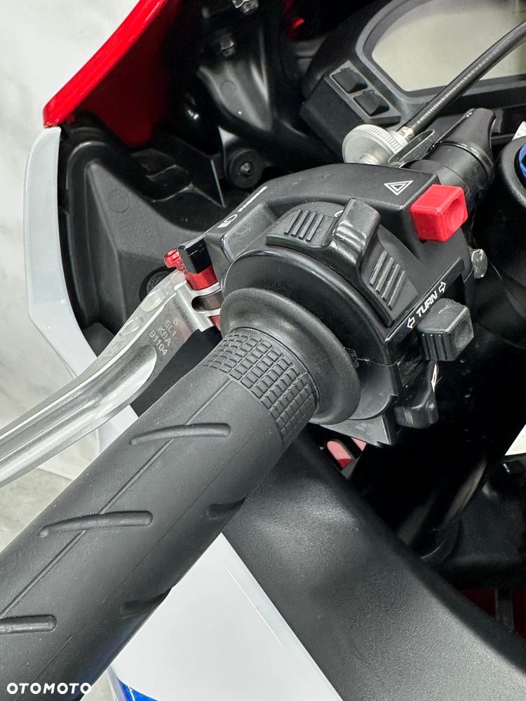 Honda CBR - 16