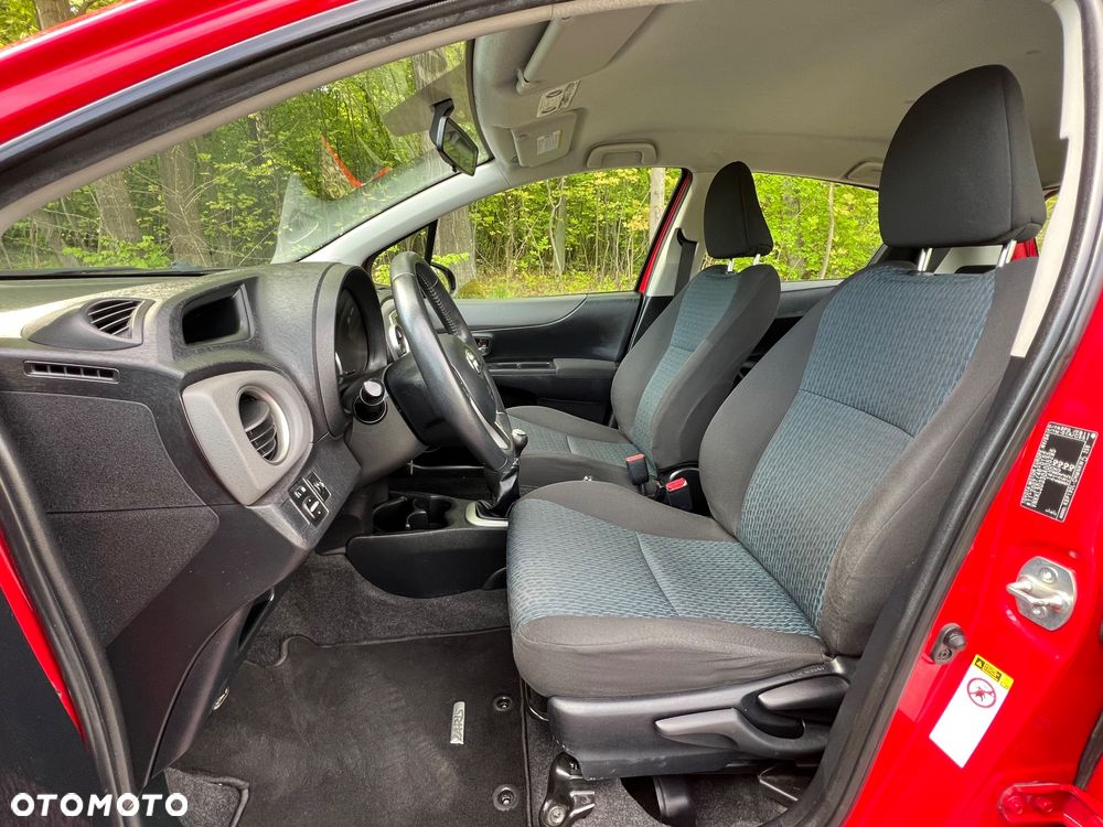 Toyota Yaris 1.0 Premium - 9