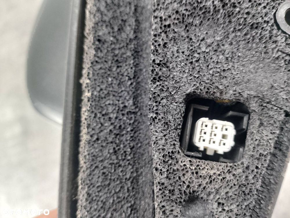 LUSTERKO PRAWE MAZDA 5 II ( 10- ) 34K - 6