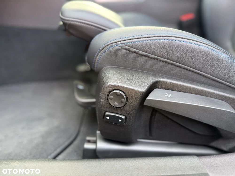 BMW Seria 3 320d xDrive M Sport sport - 21