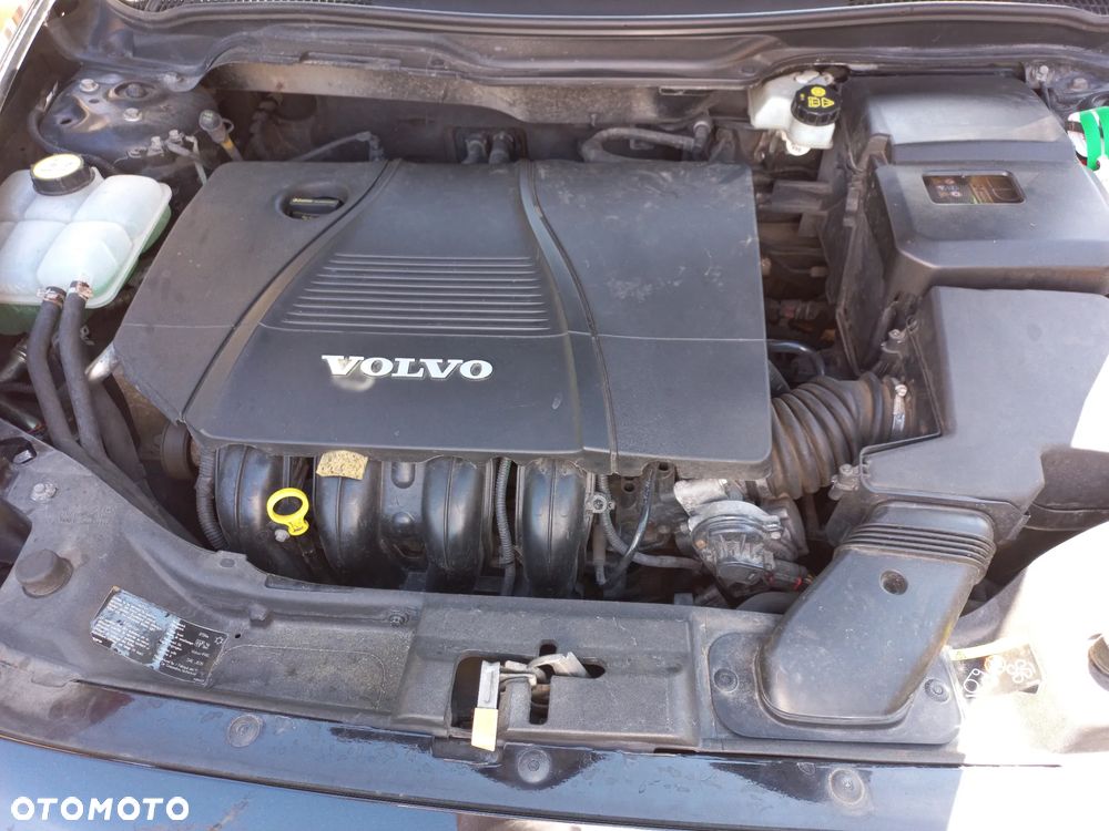 Volvo S40 2.0 - 14