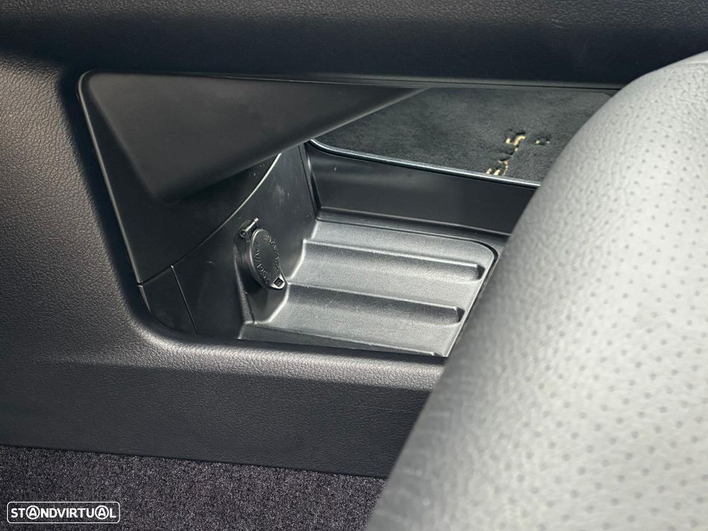 Lexus RX 450h Standard - 28