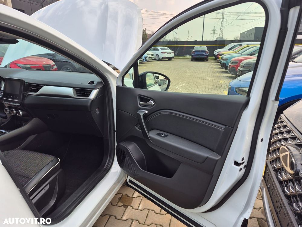 Renault Captur 140 EDC MHEV Techno - 24