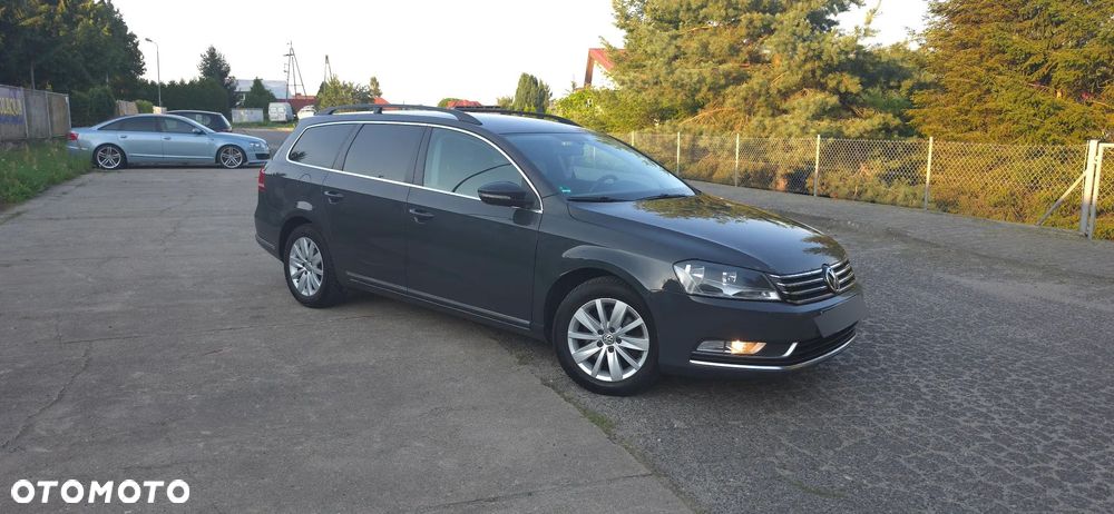 Volkswagen Passat 2.0 TDI Comfortline DSG - 3