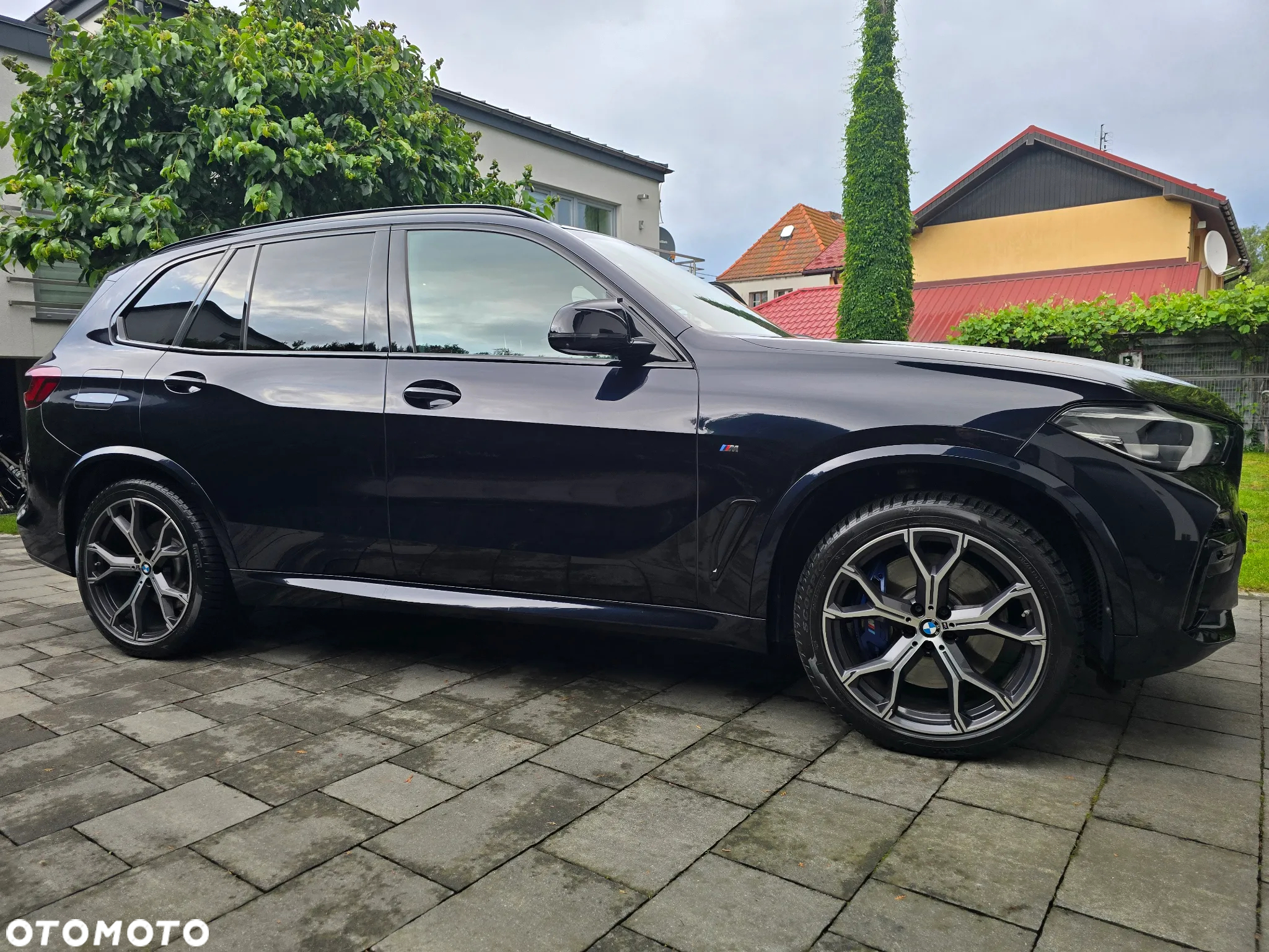 BMW X5 M M50i - 2