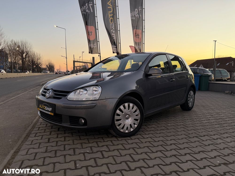 Volkswagen Golf 1.9 TDI DPF Tour - 1