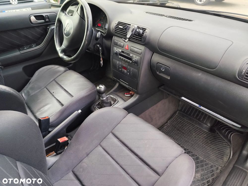 Audi A3 Sportback 1.9 TDI Ambiente - 13
