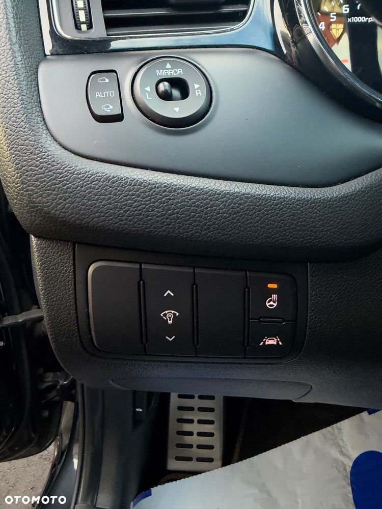 Kia Ceed - 13