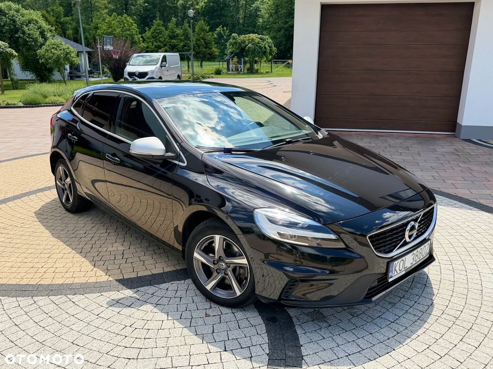 Volvo V40 D3 Drive-E R-Design Momentum - 34