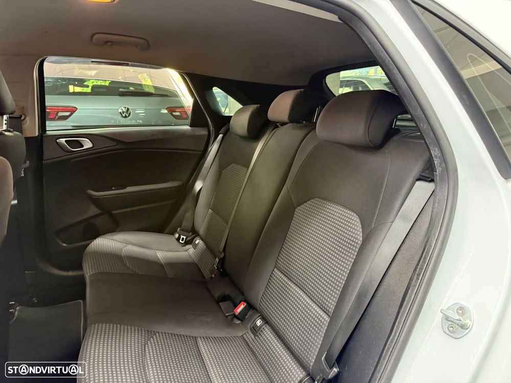 Kia Ceed 1.0 T-GDi Drive - 27