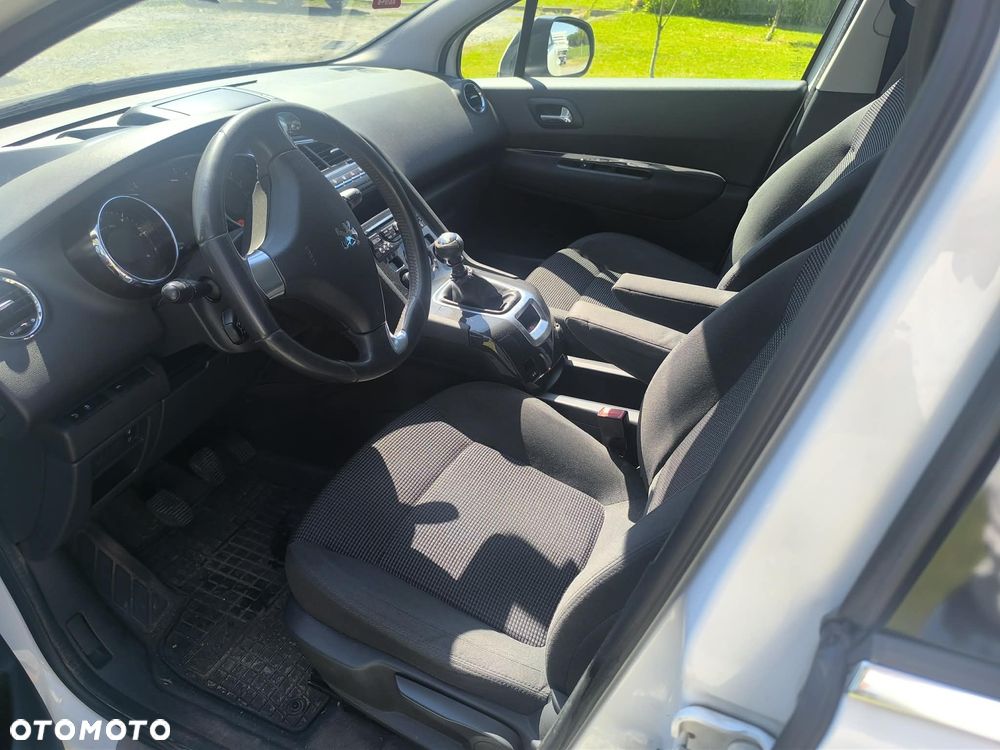 Peugeot 5008 1.6 HDi Active - 2