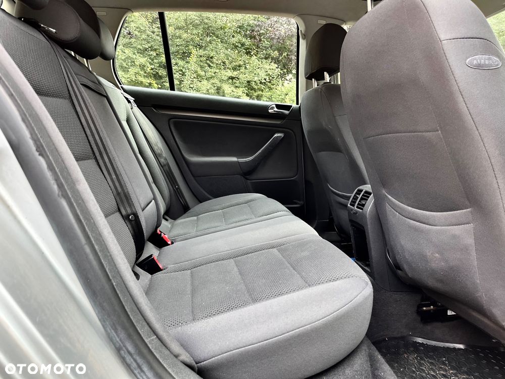 Volkswagen Golf - 13