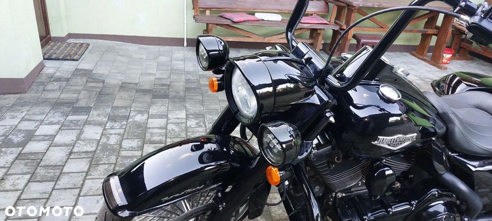 Harley-Davidson Touring Road King - 18