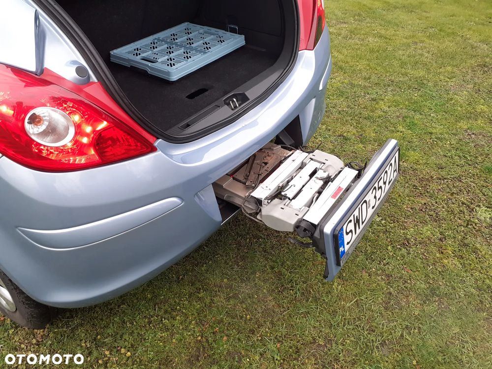 Opel Corsa 1.2 16V - 8