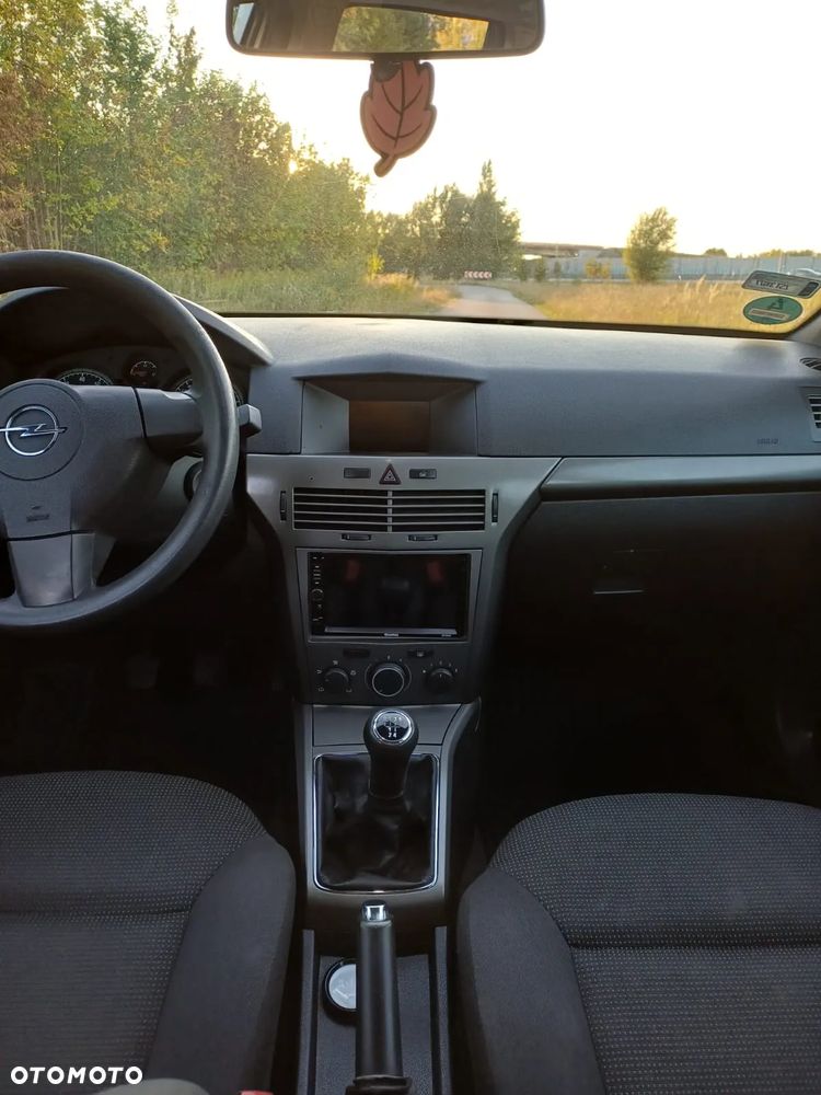 Opel Astra 1.6 - 18