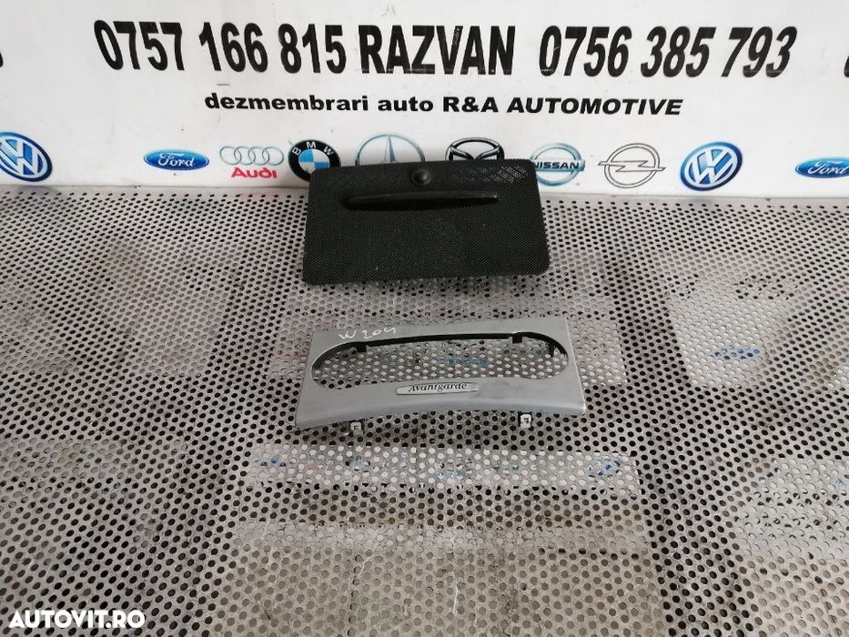 Ornament Bord Trim Mercedes C Class W204 Facelift Avantgarde Ornament Bord Trim Mercedes C Class W2 - 2