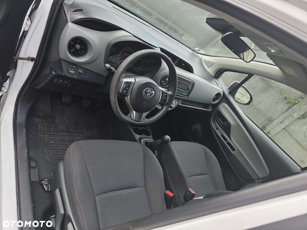 Toyota Yaris 1.0 Active EU6 - 14