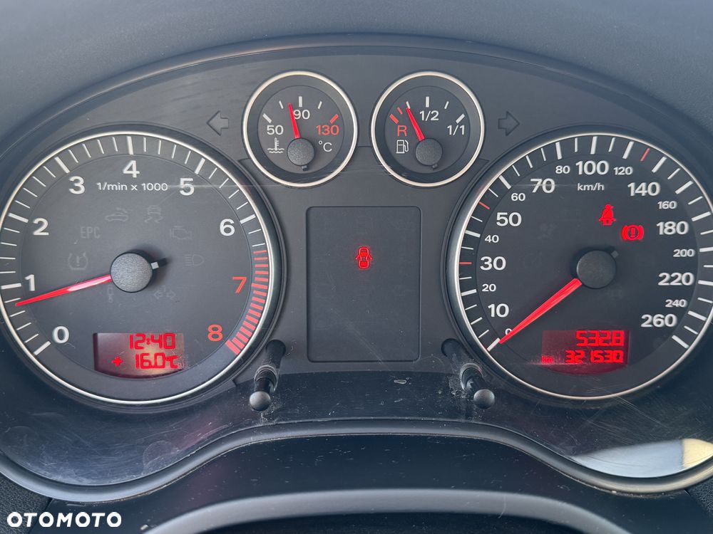 Audi A3 Sportback 1.6 FSI Ambiente - 13