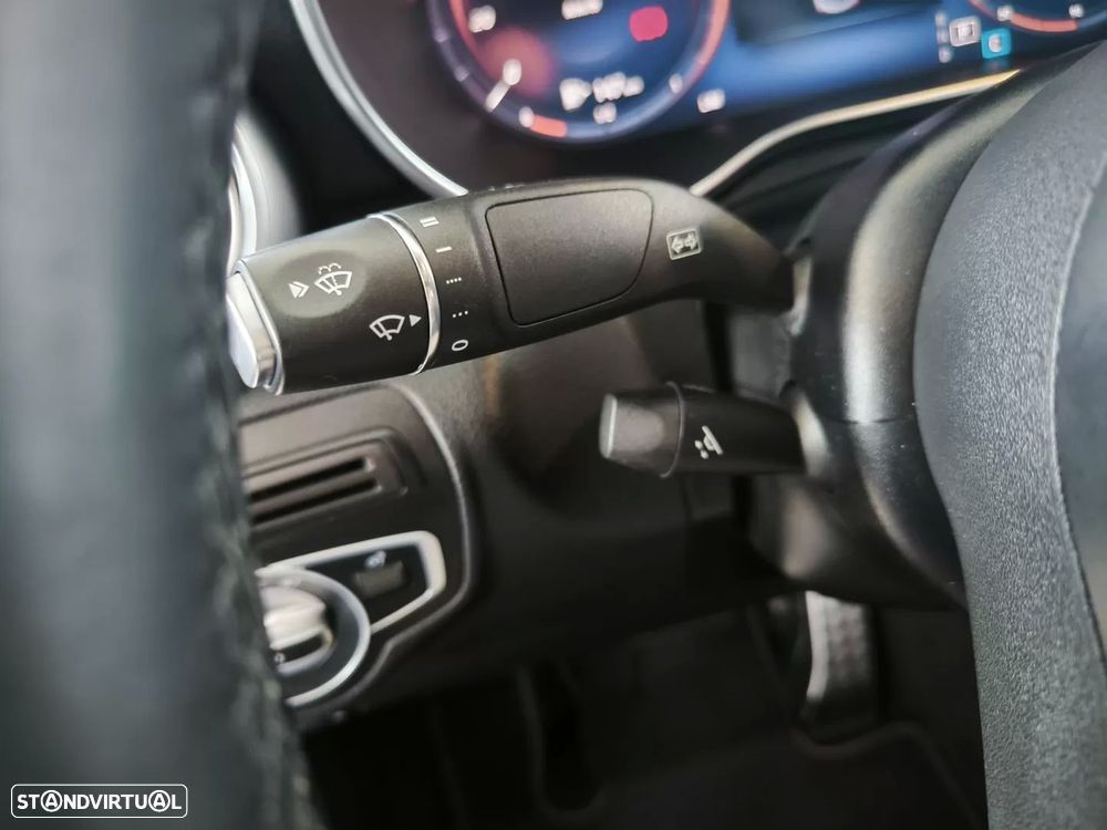 Mercedes-Benz GLC 220 d Coupe 4Matic 9G-TRONIC AMG Line Plus - 53